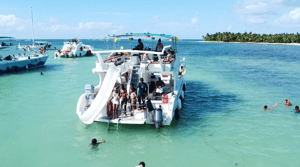 Excursión en Catamarán, Party Boat & Snorkel