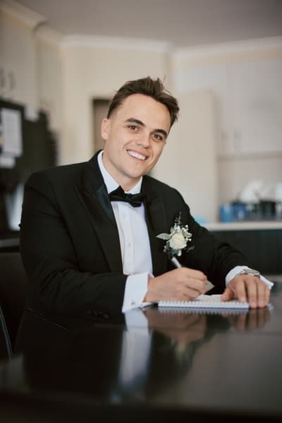Ashleigh & James — image 25