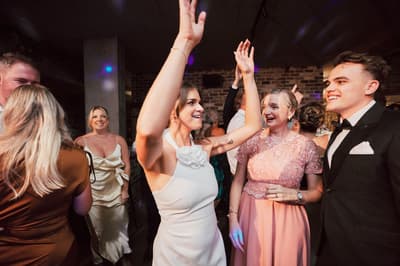 Ashleigh & James — image 696