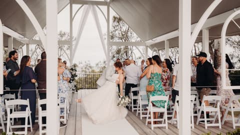 WEDDING POSTPONED? Free Date Change