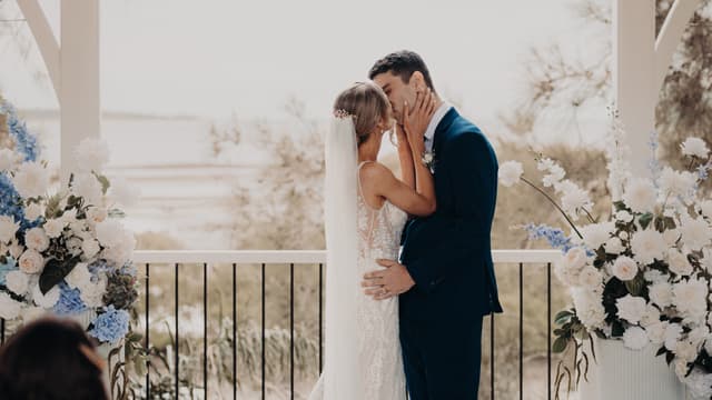 Courtney & Cameron at Sandstone Point Hotel