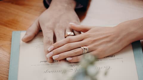 What Does the Bride Traditionally Pay For? A Clear Breakdown