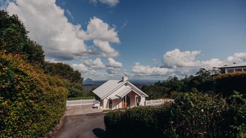 How to Choose Your Destination Wedding Photographer
