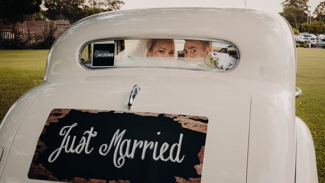 Emily & Dylan at Sandstone Point Hotel