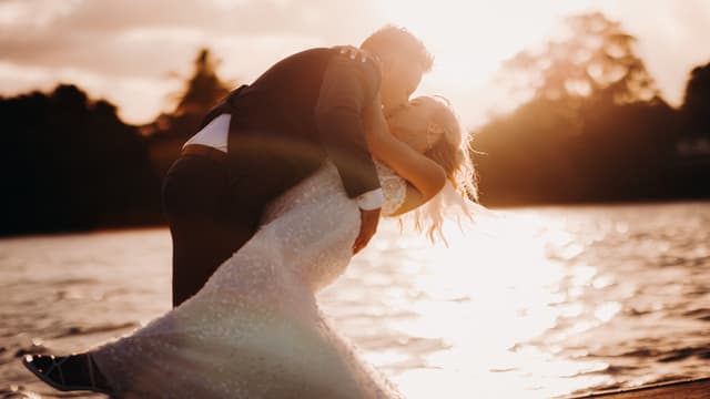 What Is the Best Time of Year to Get Married? A Season-by-Season Guide