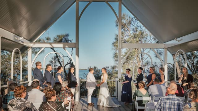 Brisbane engagement party photo guide