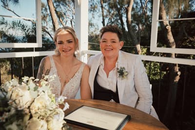 Mandy & Selina — image 225