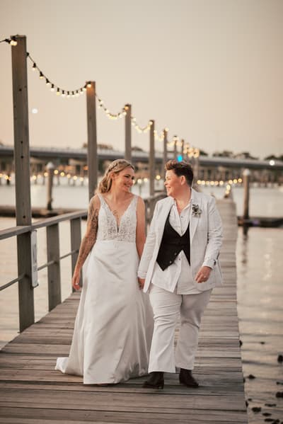 Mandy & Selina — image 346