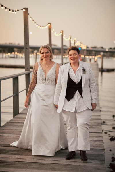 Mandy & Selina — image 348