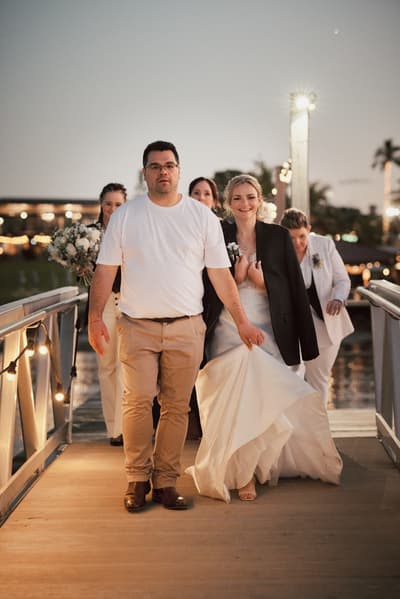 Mandy & Selina — image 360
