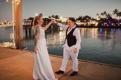 Mandy & Selina — image 386