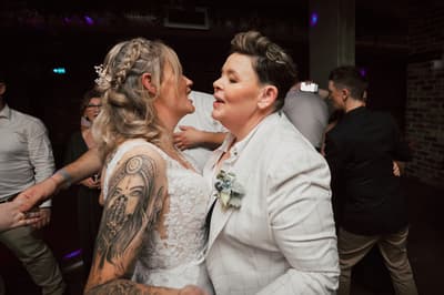 Mandy & Selina — image 683