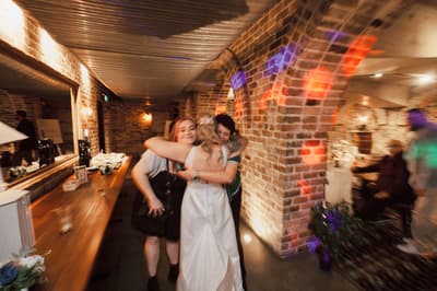 Mandy & Selina — image 694