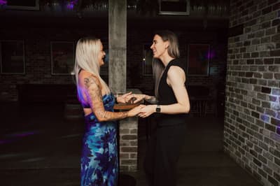 Mandy & Selina — image 701