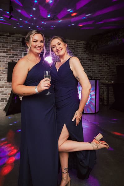 Mandy & Selina — image 703
