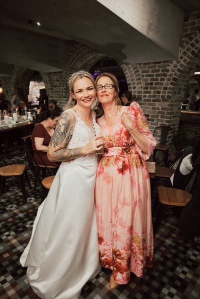 Mandy & Selina — image 724