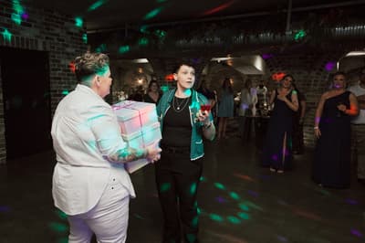 Mandy & Selina — image 738