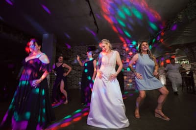 Mandy & Selina — image 756