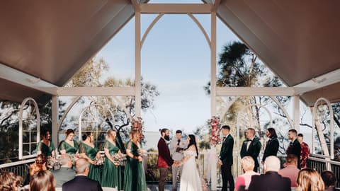 What Are Good Wedding Vows? Examples, Structure and Writing Tips