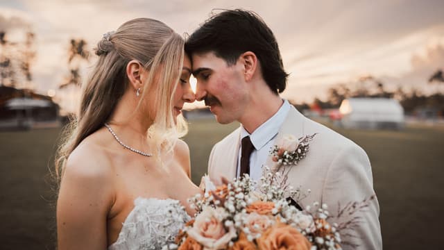 Hiring a candid wedding photographer in Brisbane