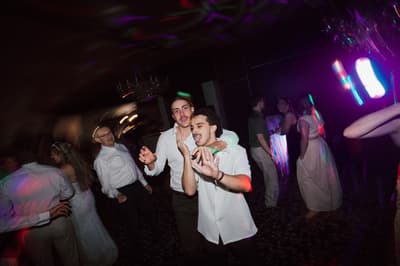 Morgan & Joel — image 979