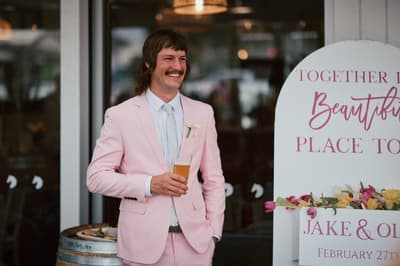 Olivia and Jake — image 364