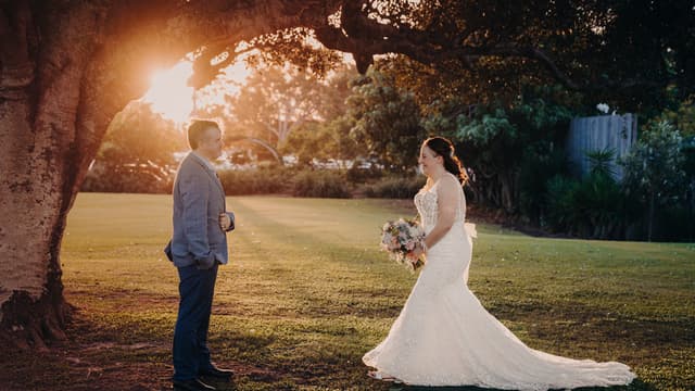 Sunset wedding portraits Brisbane, start times that work