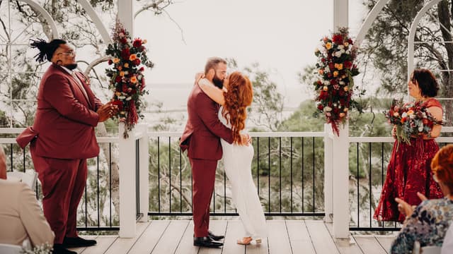Find the Perfect Wedding Photographer Near Me