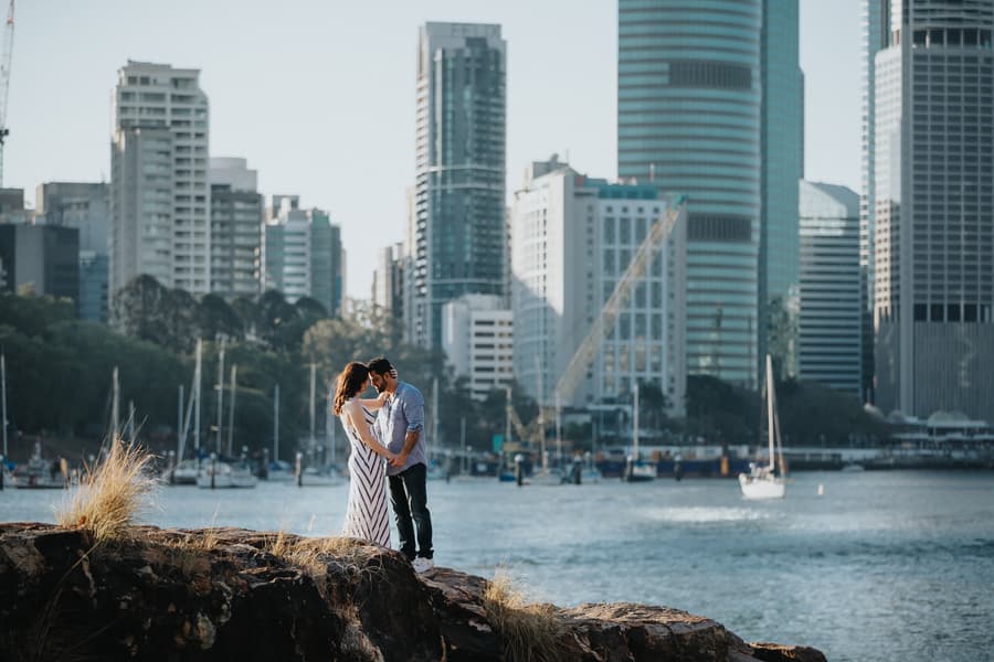 Sarah & Sam pre-wedding session at Kangaroo Point, Brisbane