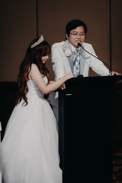 Timothy & Henny — image 1050