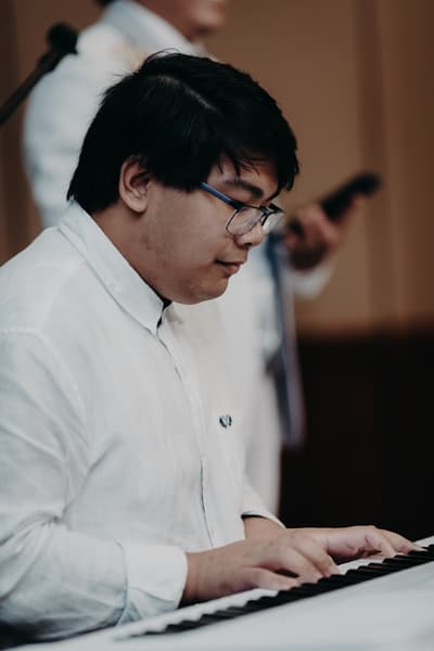 Timothy & Henny — image 1085