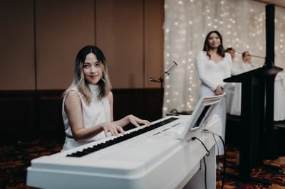 Timothy & Henny — image 680