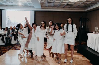 Timothy & Henny — image 946