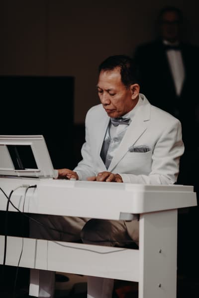 Timothy & Henny — image 975