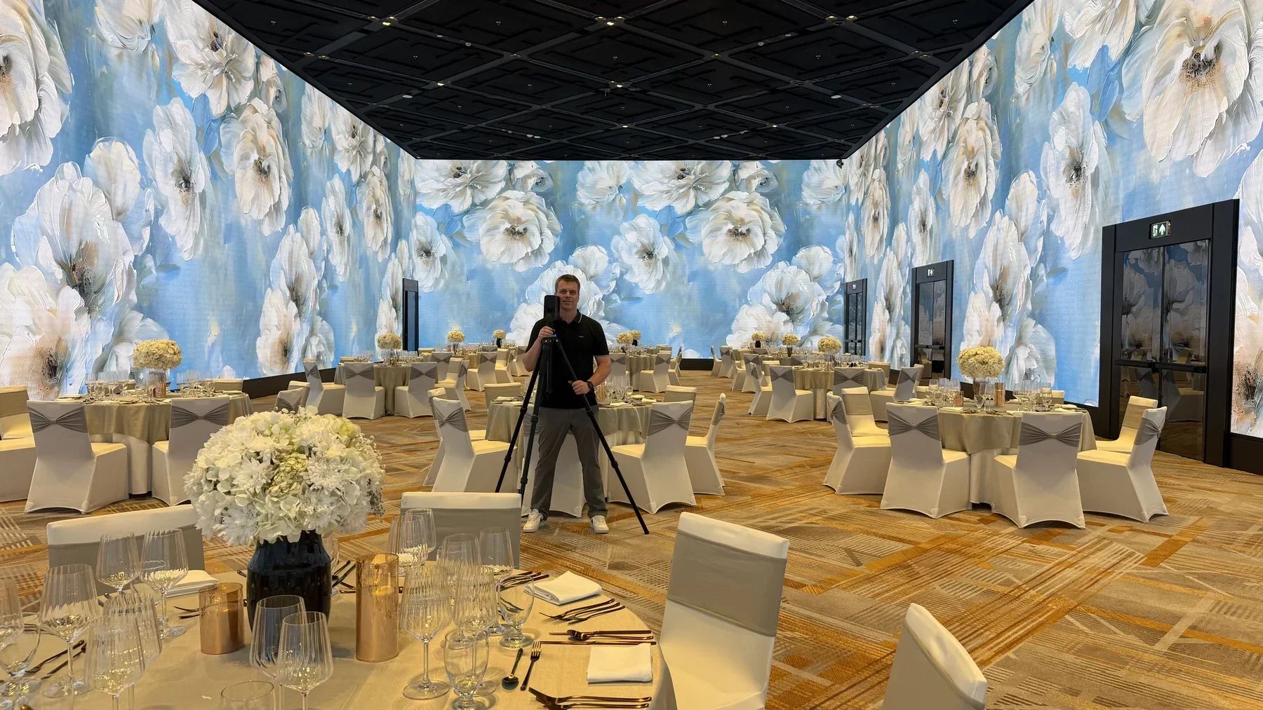 360INT capturing the LED-wall ballroom at Chiang Mai Marriott Hotel, with floral displays and banquet seating.
