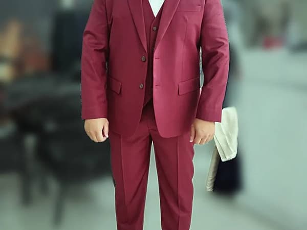 The Outfit Custom Tailor photo 4