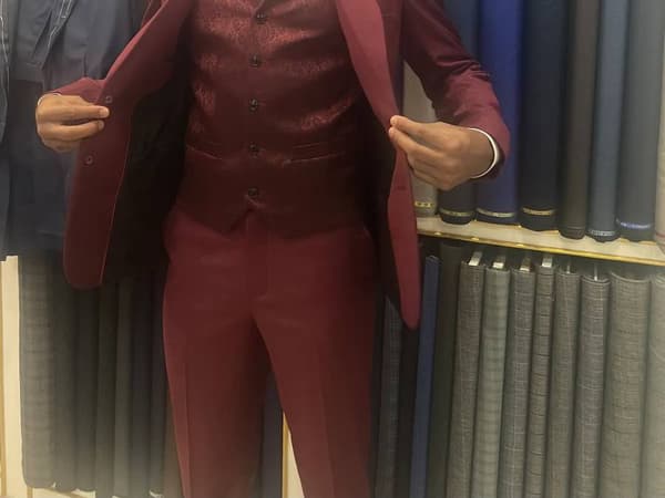 The Outfit Custom Tailor photo 11