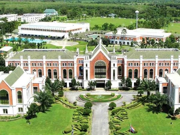 British International School (BIS)