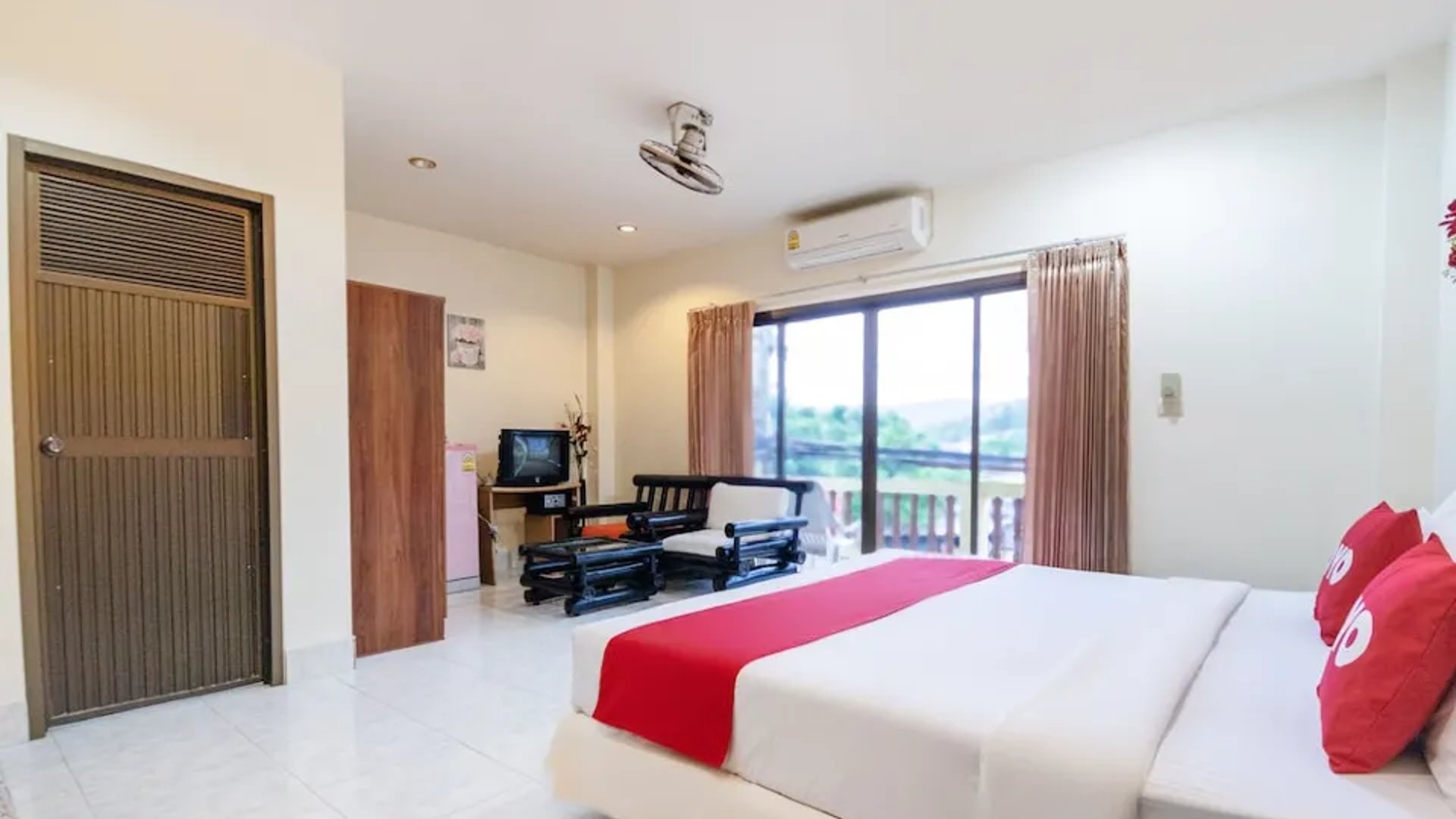 Massuwan House Karon Beach