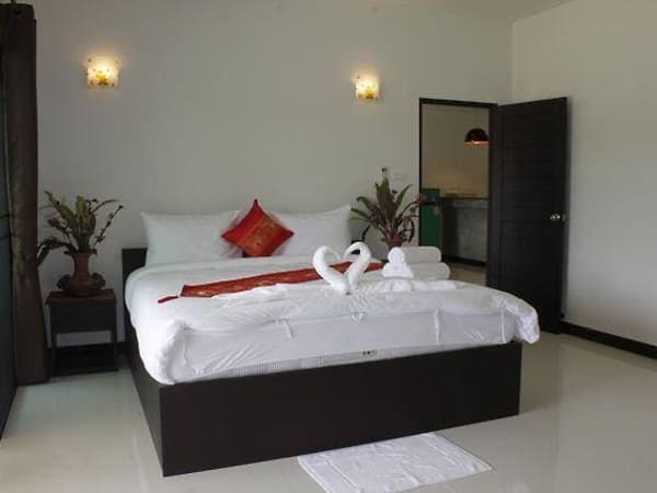 Naya Bungalow Hotel Naiharn Phuket photo 2