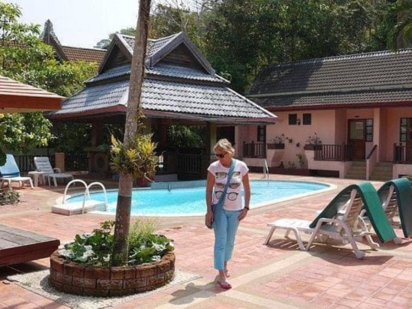 Baan Nern Sai Resort Patong photo 2