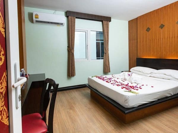 Hotel Sole Patong Phuket photo 4
