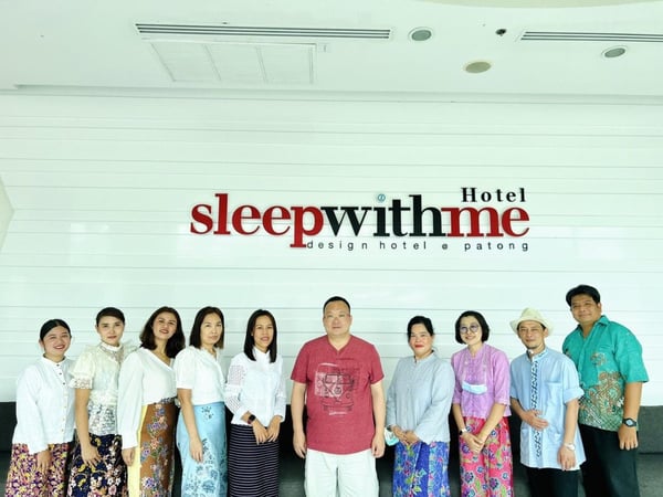 Sleep with me hotel Patong photo 2