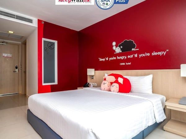 Sleep with me hotel Patong photo 1