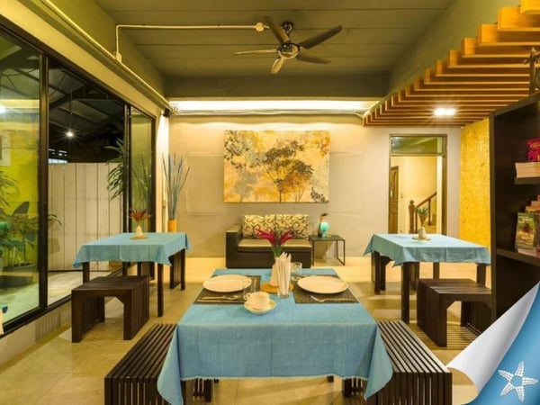 Sea front home photo 5