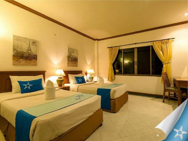 Sea front home photo 9