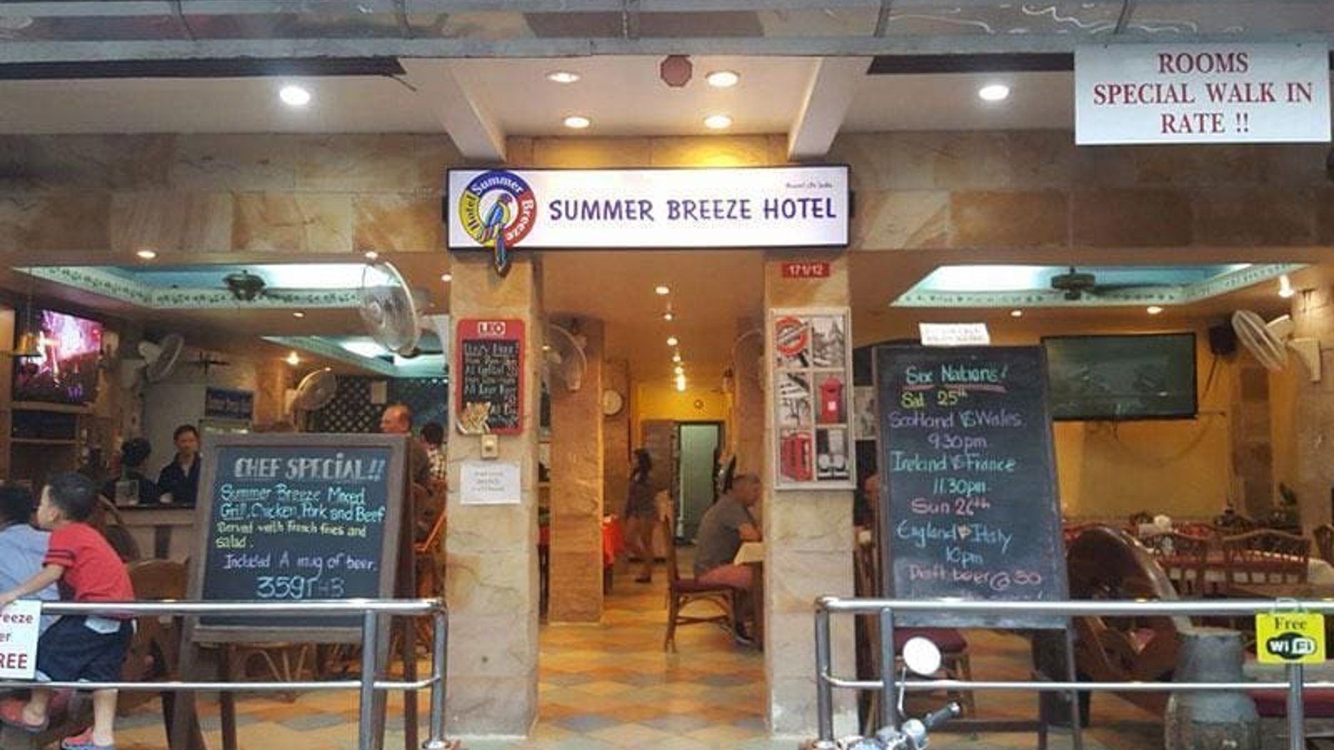 Summer Breeze Hotel