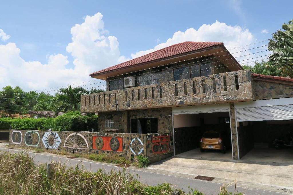Tan Rock Resort Phuket