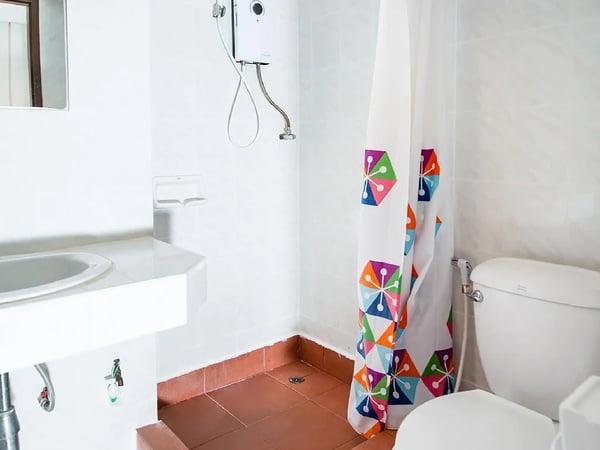 OYO 320 Regent 2002 Guest House Phuket photo 6