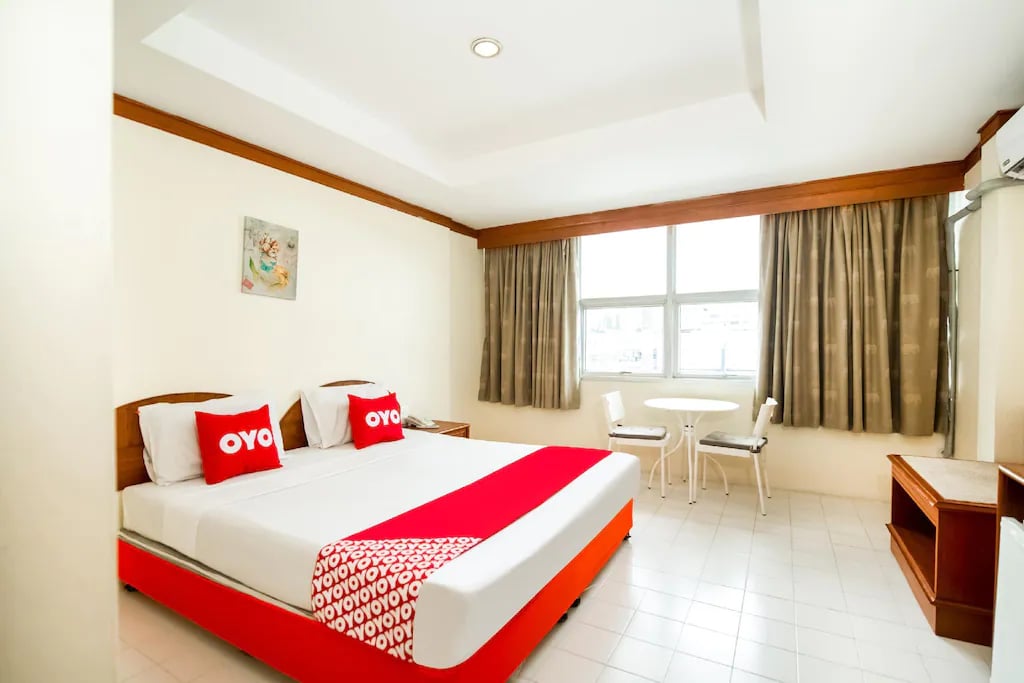 OYO 320 Regent 2002 Guest House Phuket